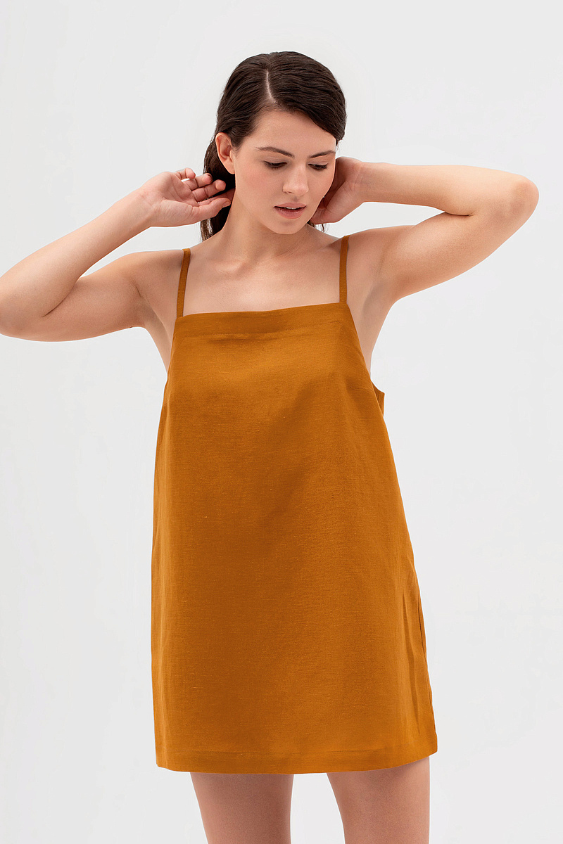 Платье-сорочка с прямым вырезом, горчичный